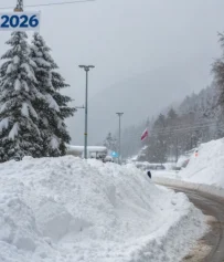 Суперснежная зима 2026 в Сочи: снег почти полтора метра и штормовые предупреждения